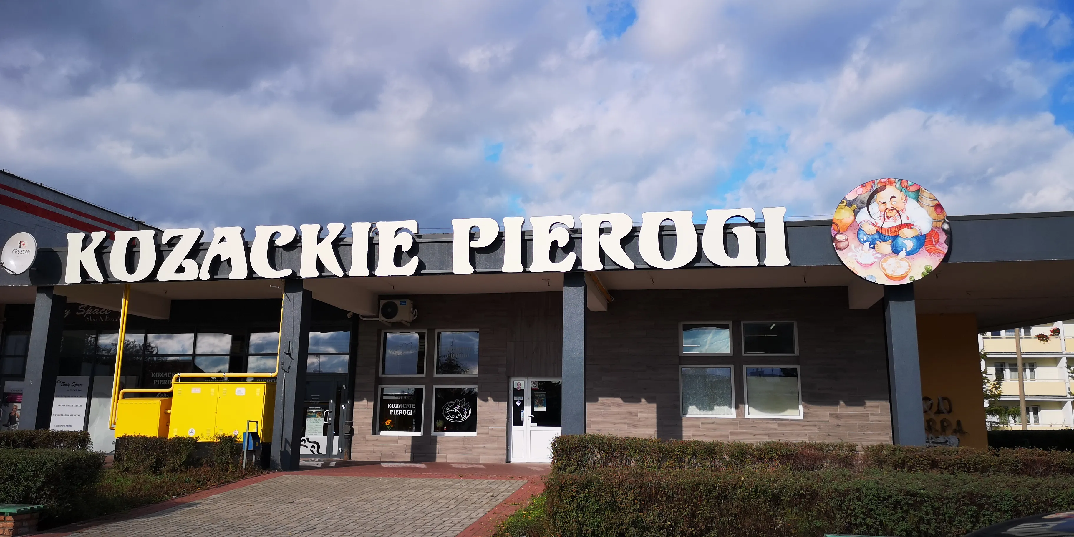 Sprzedam kompletną działającą firmę z branży gastronomicznej w cenie wyposażenia.