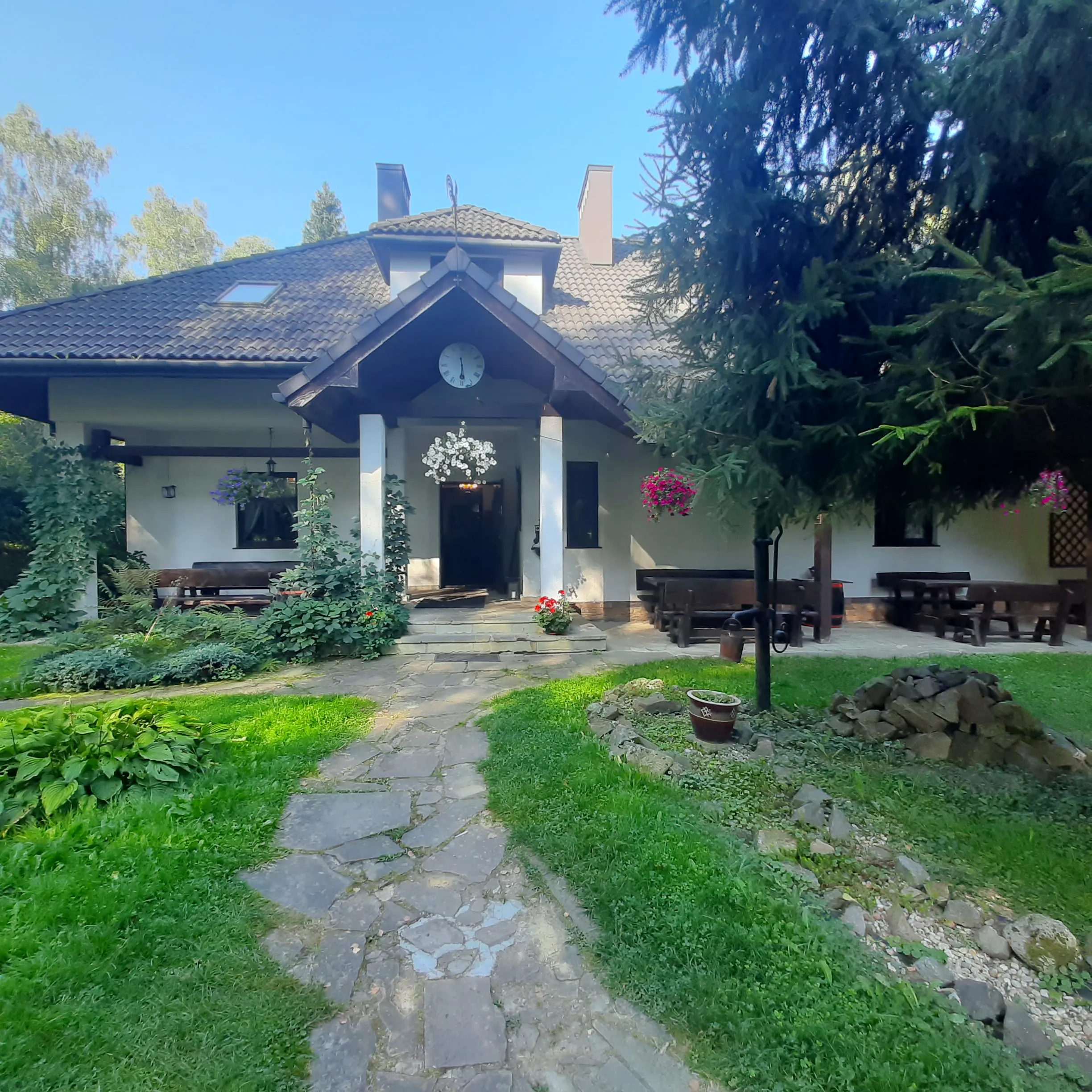 Bieszczady na sprzedaż Stylowy Zajazd Pod Czarnym Kogutem